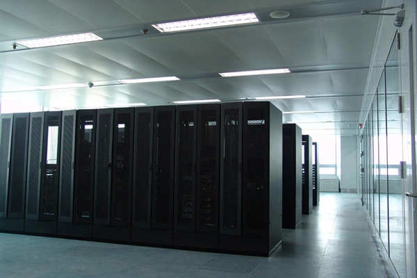 硬件監測和軟件控制構成了環境監測系統！