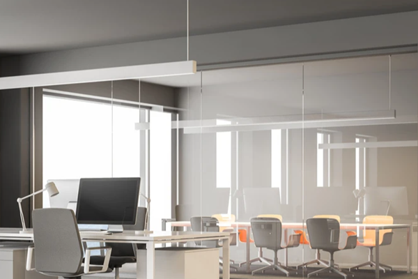 室內(nèi)外空氣質(zhì)量監(jiān)測指標(biāo)有何差異？